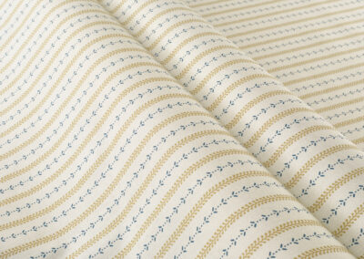 Anmer Leaf Stripe – Soft Gold|Indigo